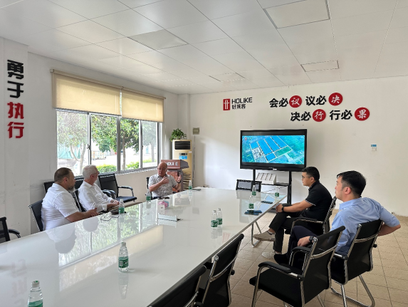 豪邁集團(tuán)CEO Dr. Daniel Schmitt及集團(tuán)領(lǐng)導(dǎo)到訪中國定制企業(yè)， 展現(xiàn)對中國市場的信心與期待